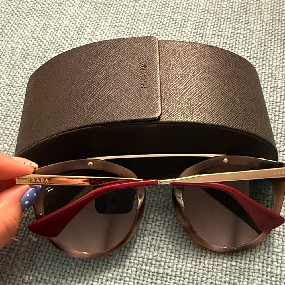 PRADA SUNGLASSES - Picture 2 of 2